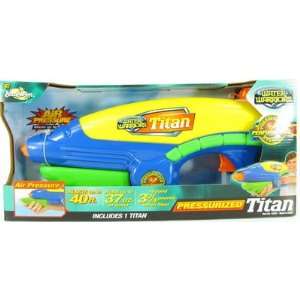  Water gun titan Toys & Games