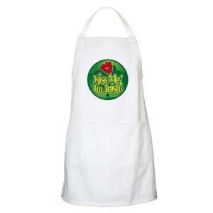  Apron White Kiss Me Im Irish Clover 